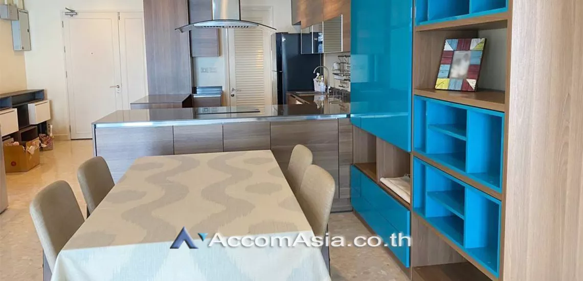unit 3 Bedrooms  Condominium For Rent in Sukhumvit, Bangkok  near BTS Ekkamai (AA31781)