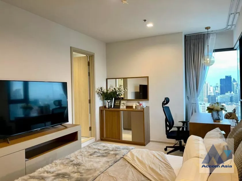 12  2 br Condominium For Rent in Ploenchit ,Bangkok BTS Ploenchit at Life One Wireless AA31782