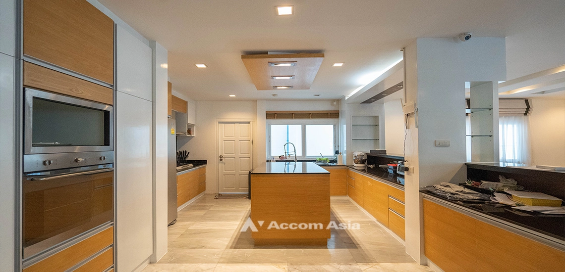 8  4 br House for rent and sale in Sukhumvit ,Bangkok BTS Phra khanong at Moo Baan Pakamas AA31783