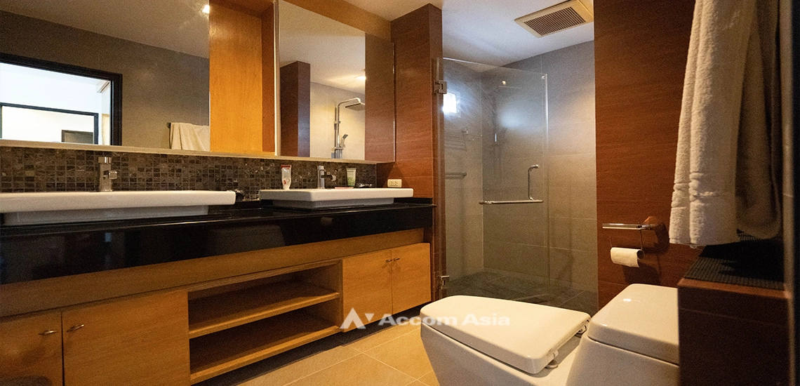 13  4 br House for rent and sale in Sukhumvit ,Bangkok BTS Phra khanong at Moo Baan Pakamas AA31783