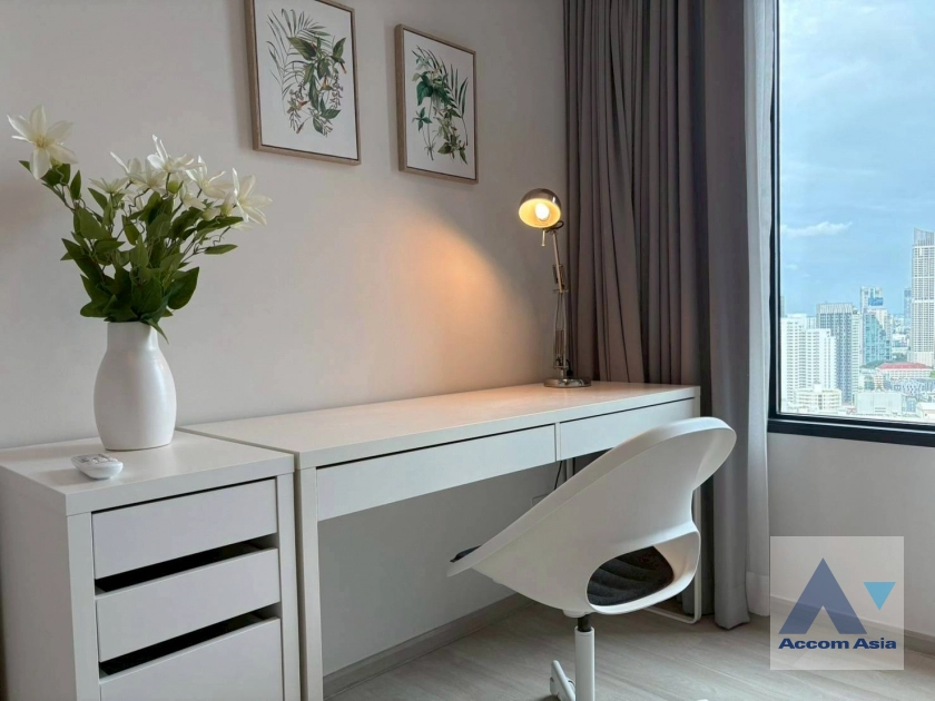 13  2 br Condominium for rent and sale in Ploenchit ,Bangkok BTS Ploenchit at Life One Wireless AA31784