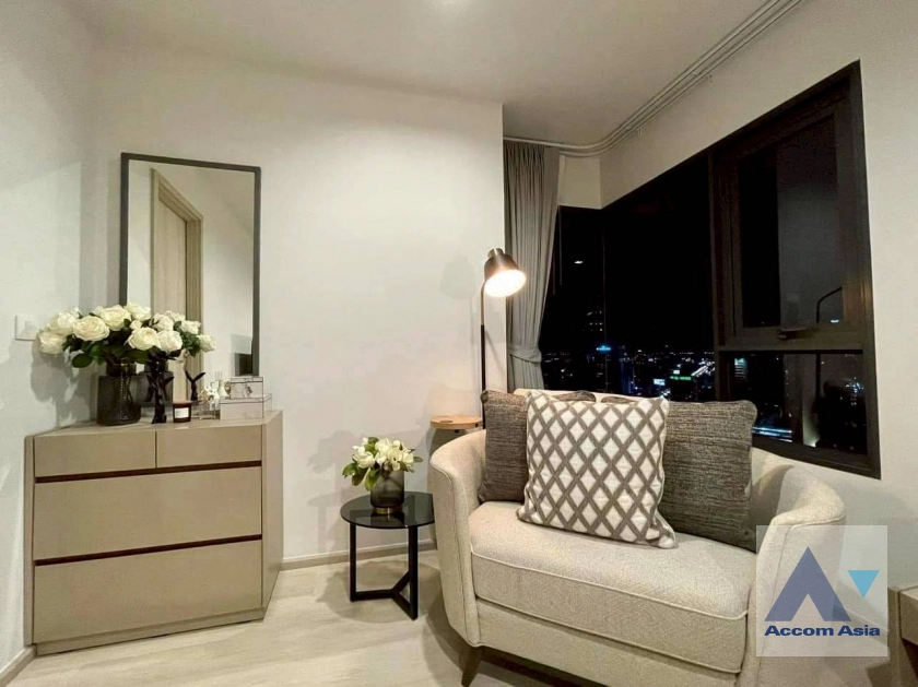 12  2 br Condominium for rent and sale in Ploenchit ,Bangkok BTS Ploenchit at Life One Wireless AA31784