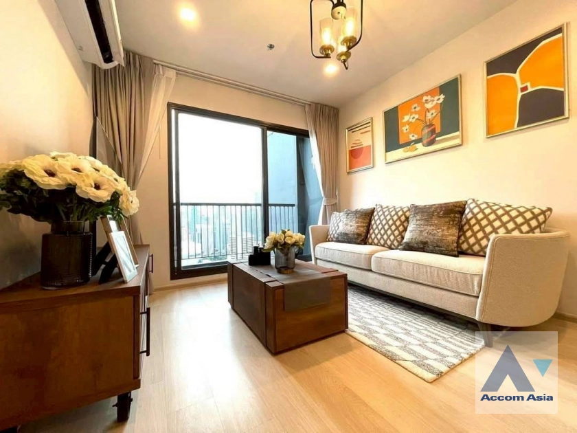 Life One Wireless Condominium  2 Bedroom for Sale & Rent BTS Ploenchit in Ploenchit Bangkok