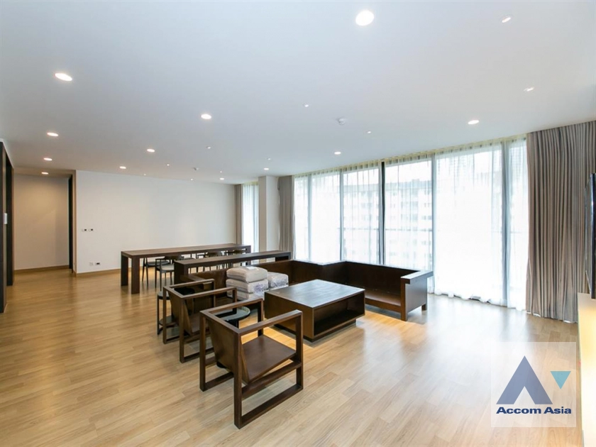 unitPet friendly | Spacious room with a large private balcony.( AA31788 )