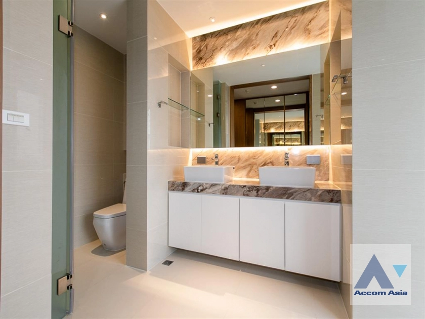 20  3 br Condominium For Sale in Sukhumvit ,Bangkok BTS On Nut at Park Court Sukhumvit 77 AA31788