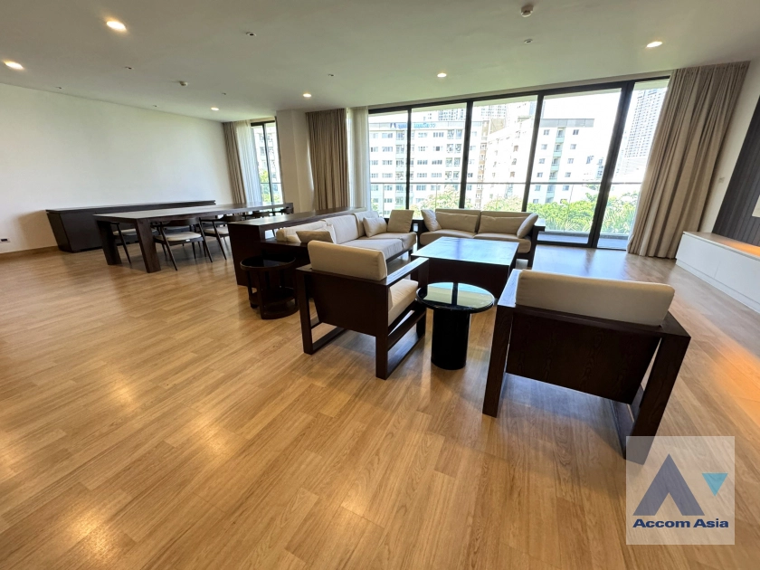 unitPet friendly |  3 Bedrooms  Condominium For Rent in Sukhumvit, Bangkok  near BTS On Nut (AA31794)