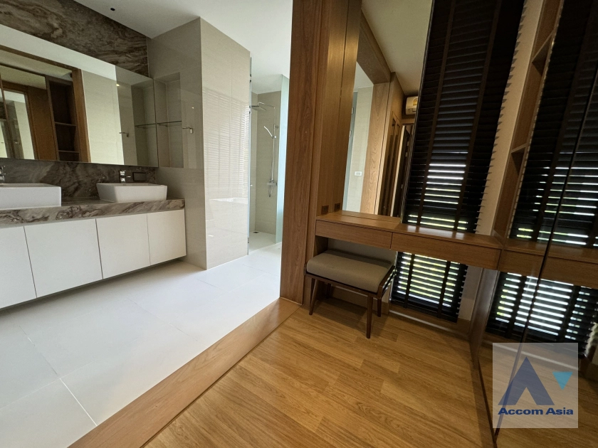 26  3 br Condominium For Rent in Sukhumvit ,Bangkok BTS On Nut at Park Court Sukhumvit 77 AA31794