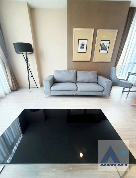 unit 2 Bedrooms  Condominium For Rent in Sukhumvit, Bangkok  near BTS Ekkamai (AA31815)