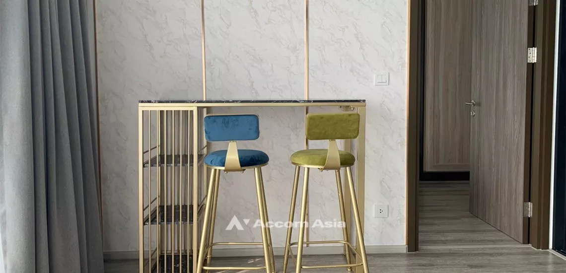 unit 2 Bedrooms  Condominium For Rent in Ratchadaphisek, Bangkok  near MRT Phetchaburi (AA31846)