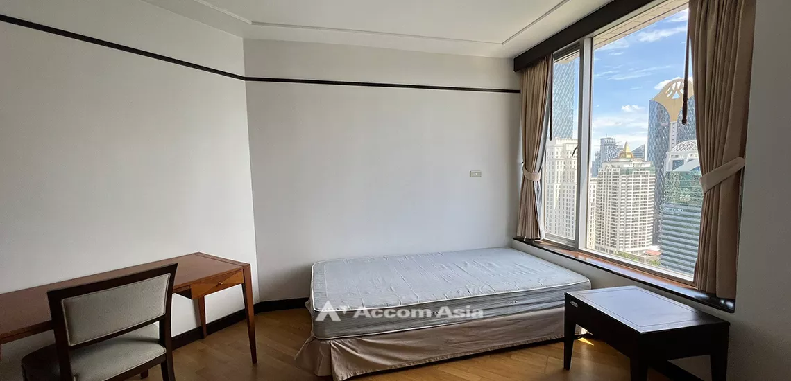 9  3 br Condominium For Sale in Ploenchit ,Bangkok BTS Ploenchit at All Seasons Mansion AA31852