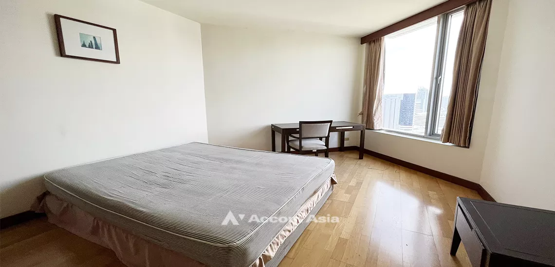 14  3 br Condominium For Sale in Ploenchit ,Bangkok BTS Ploenchit at All Seasons Mansion AA31854