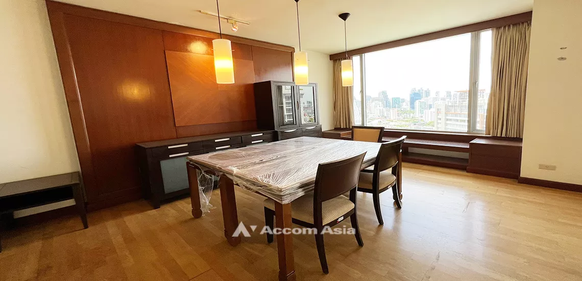 5  3 br Condominium For Sale in Ploenchit ,Bangkok BTS Ploenchit at All Seasons Mansion AA31854