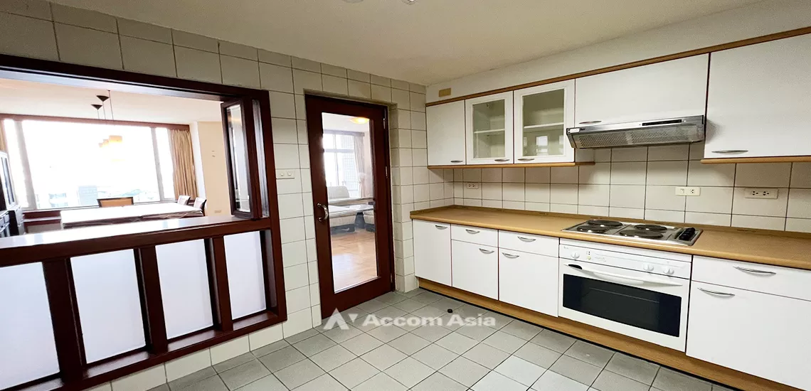 6  3 br Condominium For Sale in Ploenchit ,Bangkok BTS Ploenchit at All Seasons Mansion AA31854