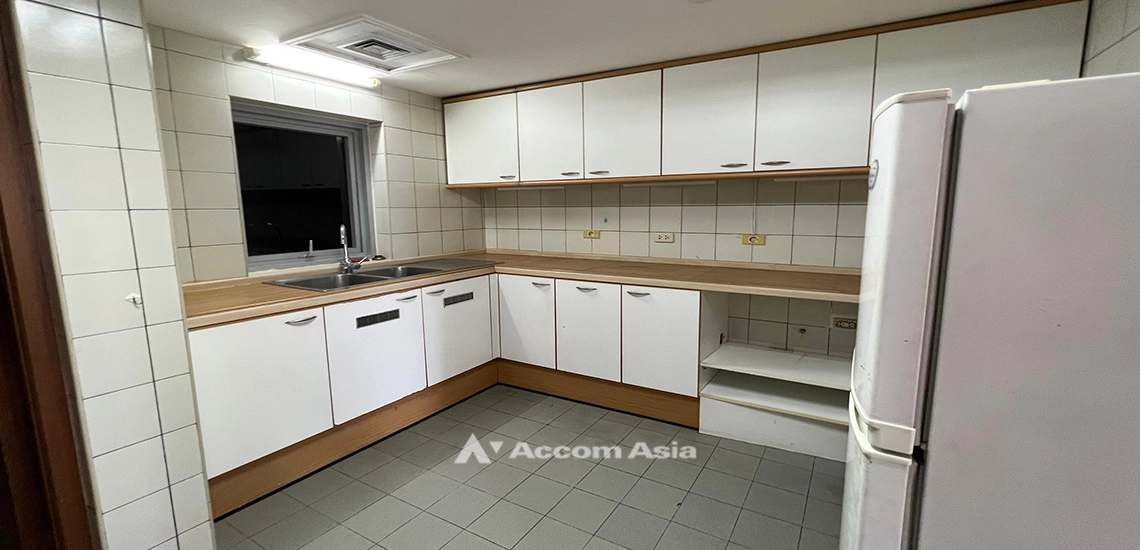 5  4 br Condominium For Sale in Ploenchit ,Bangkok BTS Ploenchit at All Seasons Mansion AA31855