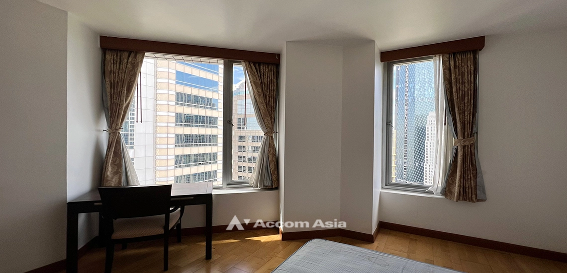 9  4 br Condominium For Sale in Ploenchit ,Bangkok BTS Ploenchit at All Seasons Mansion AA31855