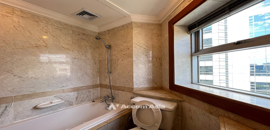 11  4 br Condominium For Sale in Ploenchit ,Bangkok BTS Ploenchit at All Seasons Mansion AA31855