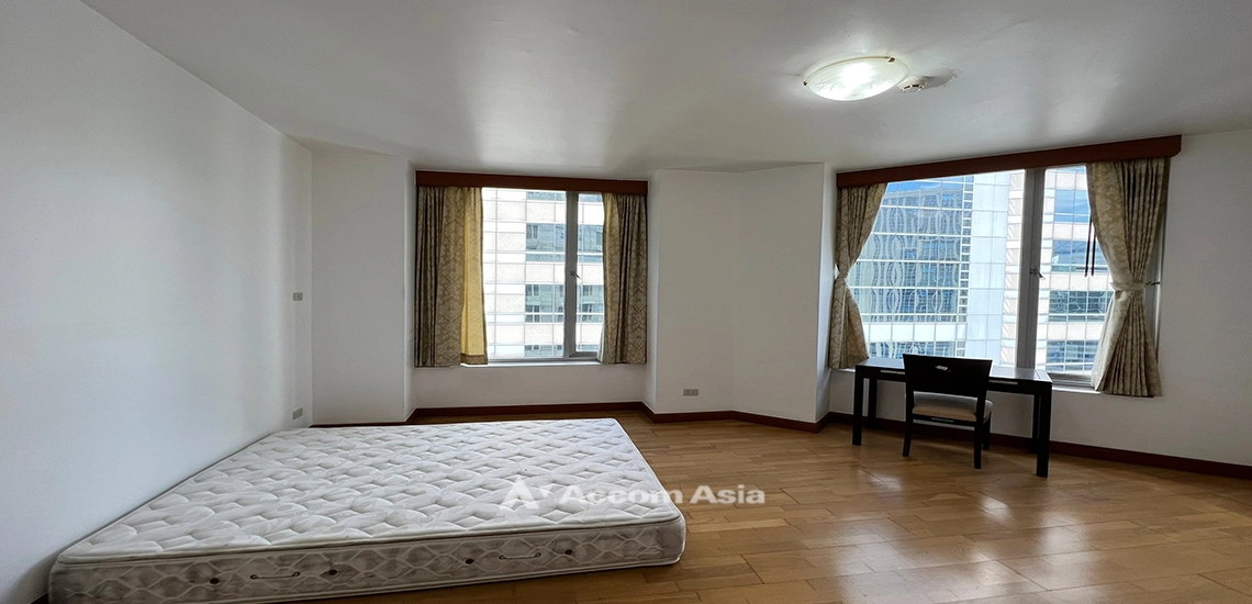 12  4 br Condominium For Sale in Ploenchit ,Bangkok BTS Ploenchit at All Seasons Mansion AA31855
