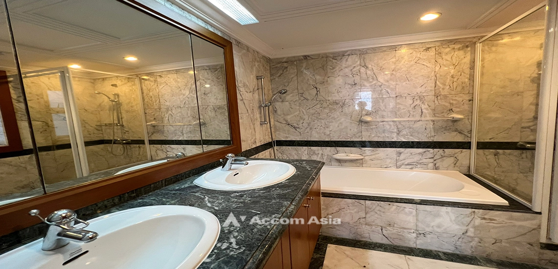 14  4 br Condominium For Sale in Ploenchit ,Bangkok BTS Ploenchit at All Seasons Mansion AA31855