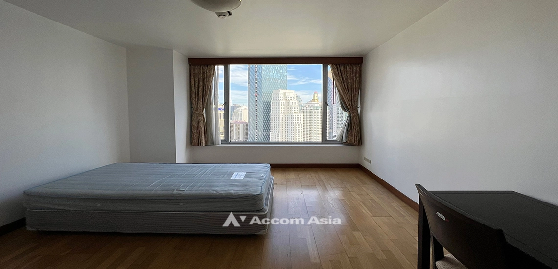 19  4 br Condominium For Sale in Ploenchit ,Bangkok BTS Ploenchit at All Seasons Mansion AA31855