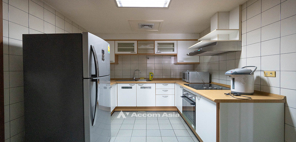  2 Bedrooms Condominium For Sale in ploenchit ,Bangkok BTS Ploenchit at All Seasons Mansion AA31856