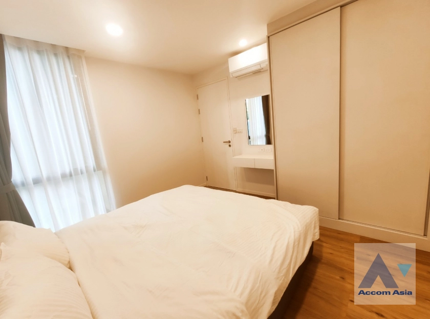 unit 2 Bedrooms  Apartment For Rent in Sukhumvit, Bangkok  near BTS Thong Lo (AA31867)