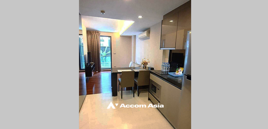 unit 1 Bedroom  Condominium For Rent & Sale in Sukhumvit, Bangkok  near BTS Ekkamai (AA31868)