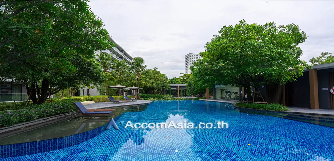 Pet friendly |  3 Bedrooms  Condominium For Rent in Sukhumvit, Bangkok  near BTS On Nut (AA31877)