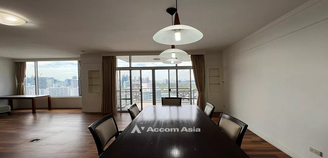 unitPet friendly |  3 Bedrooms  Condominium For Sale in Ploenchit, Bangkok  near BTS Ploenchit (AA31907)