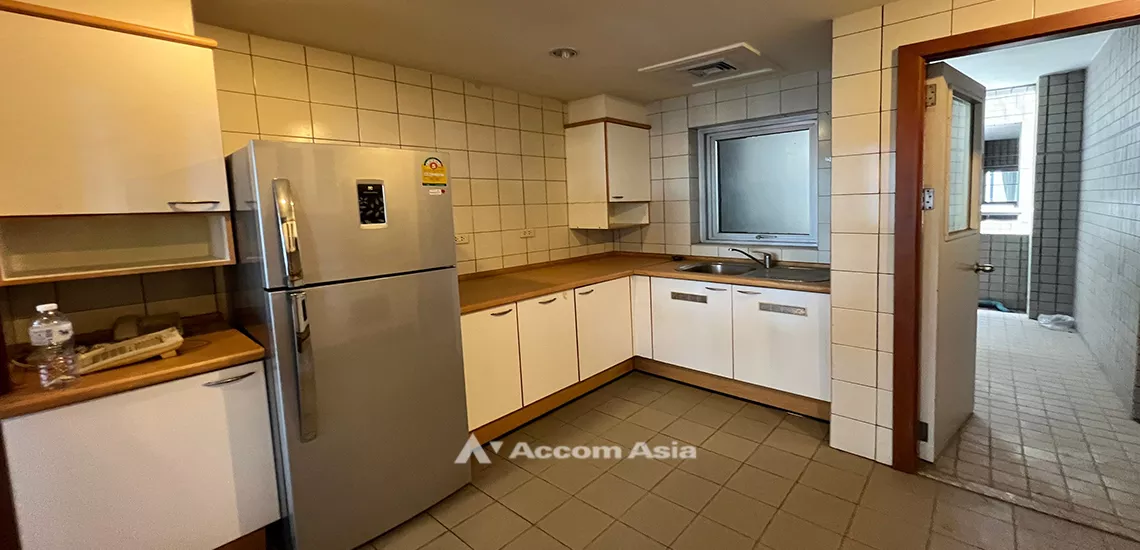 4  3 br Condominium For Sale in Ploenchit ,Bangkok BTS Ploenchit at All Seasons Mansion AA31909