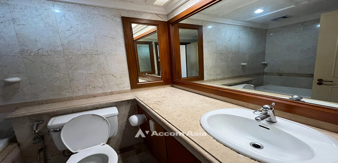 12  3 br Condominium For Sale in Ploenchit ,Bangkok BTS Ploenchit at All Seasons Mansion AA31909