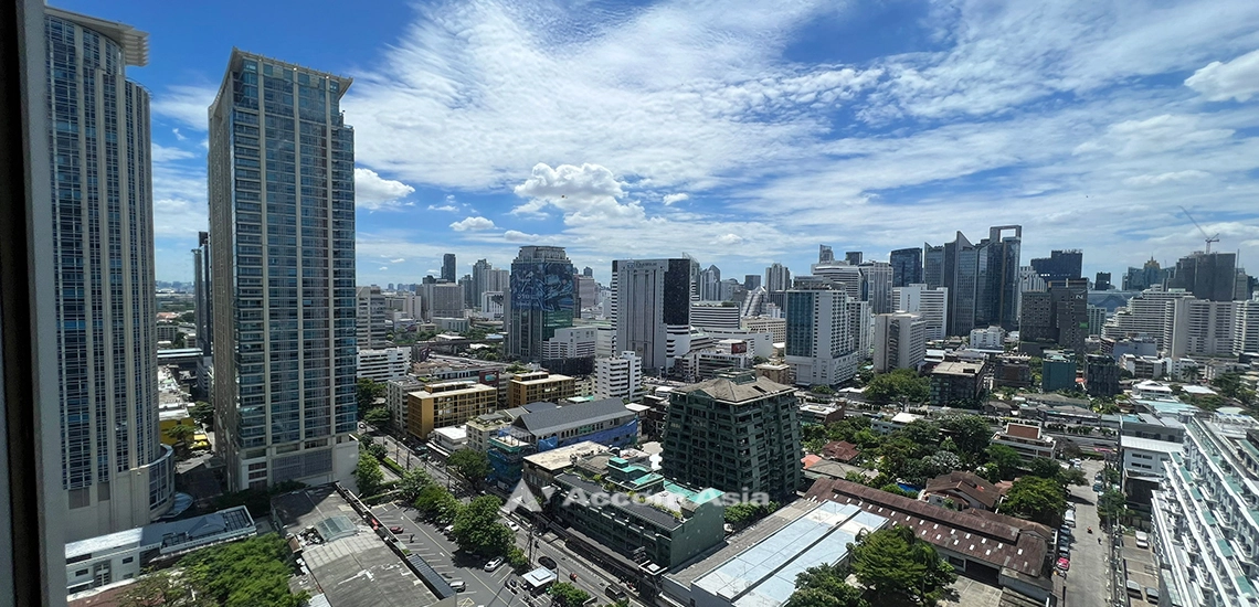 18  3 br Condominium For Sale in Ploenchit ,Bangkok BTS Ploenchit at All Seasons Mansion AA31909