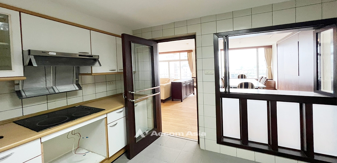 6  3 br Condominium For Sale in Ploenchit ,Bangkok BTS Ploenchit at All Seasons Mansion AA31910