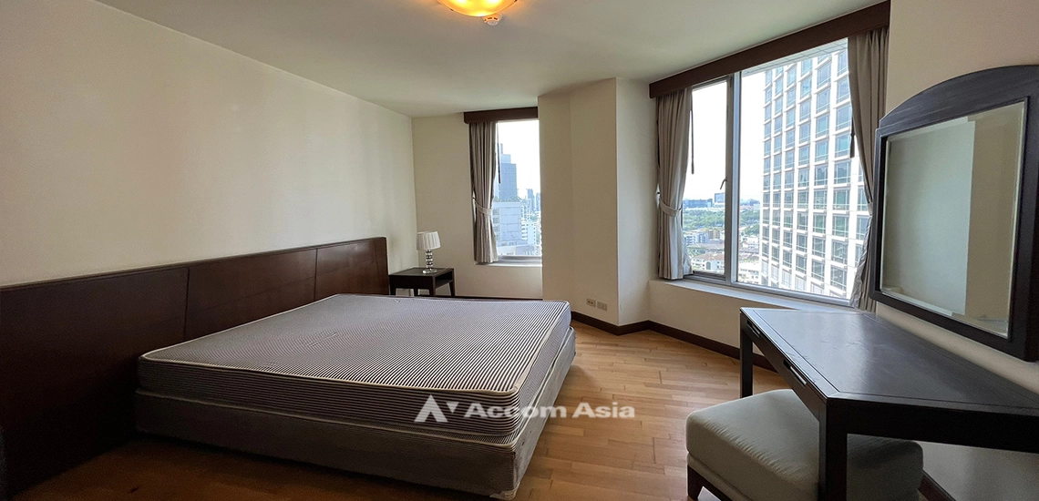 9  3 br Condominium For Sale in Ploenchit ,Bangkok BTS Ploenchit at All Seasons Mansion AA31910