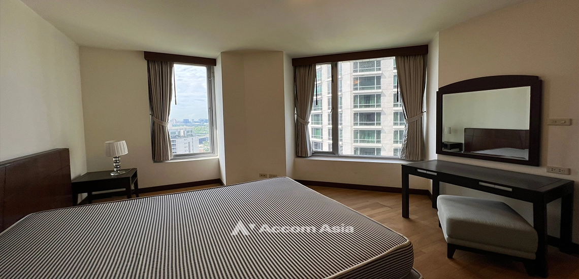 10  3 br Condominium For Sale in Ploenchit ,Bangkok BTS Ploenchit at All Seasons Mansion AA31910