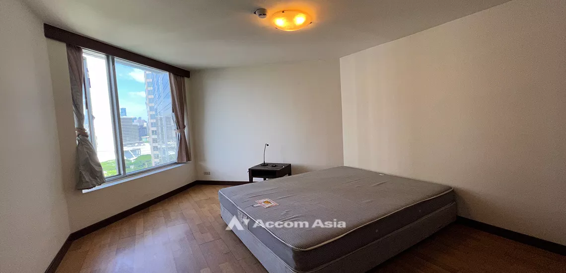14  3 br Condominium For Sale in Ploenchit ,Bangkok BTS Ploenchit at All Seasons Mansion AA31910
