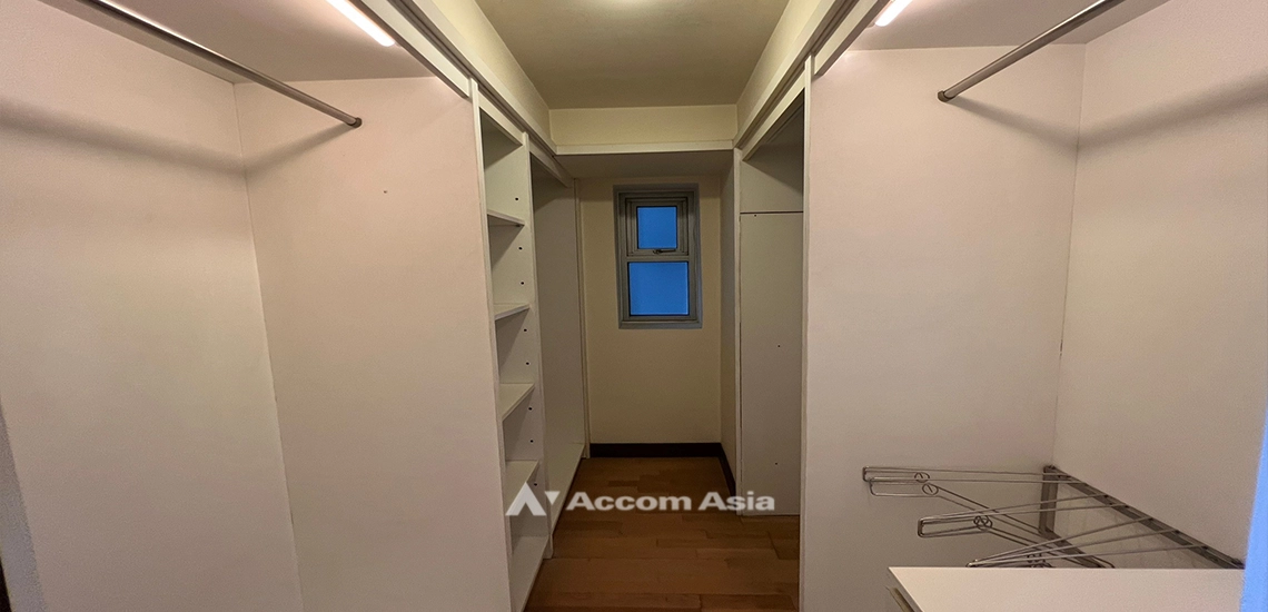 20  3 br Condominium For Sale in Ploenchit ,Bangkok BTS Ploenchit at All Seasons Mansion AA31910