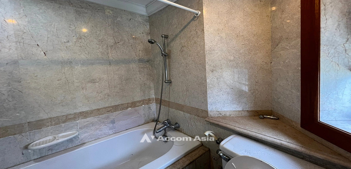 14  3 br Condominium For Sale in Ploenchit ,Bangkok BTS Ploenchit at All Seasons Mansion AA31911