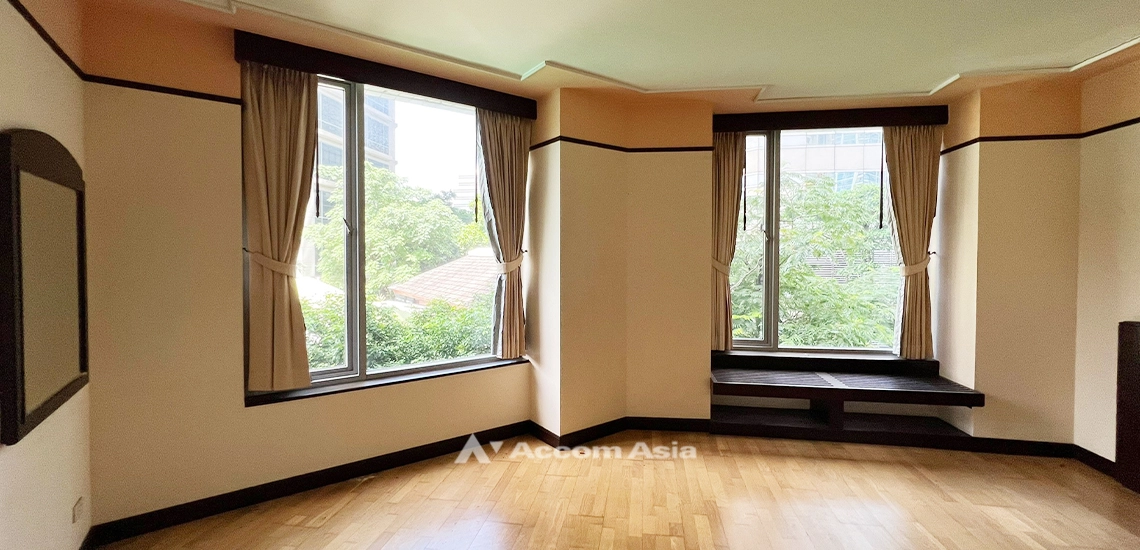 5  3 br Condominium For Sale in Ploenchit ,Bangkok BTS Ploenchit at All Seasons Mansion AA31912