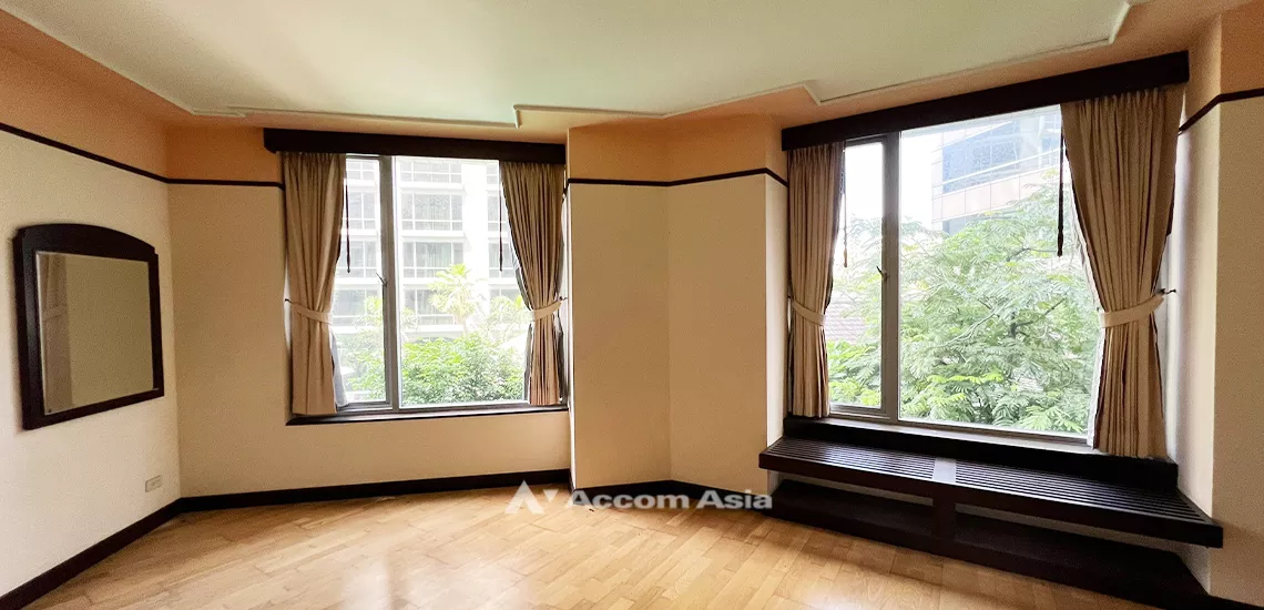 6  3 br Condominium For Sale in Ploenchit ,Bangkok BTS Ploenchit at All Seasons Mansion AA31912
