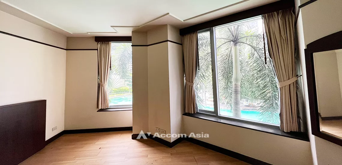 8  3 br Condominium For Sale in Ploenchit ,Bangkok BTS Ploenchit at All Seasons Mansion AA31912