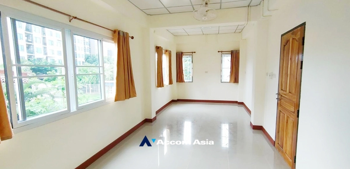 unitHome Office, Pet friendly |  8 Bedrooms  House For Rent in Sathorn, Bangkok  near MRT Khlong Toei (AA31916)