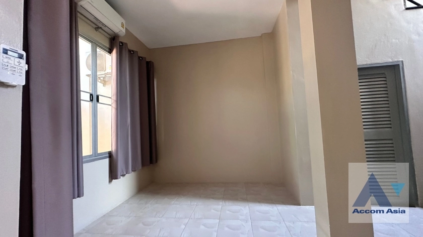 12  3 br House for rent and sale in Sukhumvit ,Bangkok BTS Phra khanong at Home Place Sukhumvit 71 AA31926