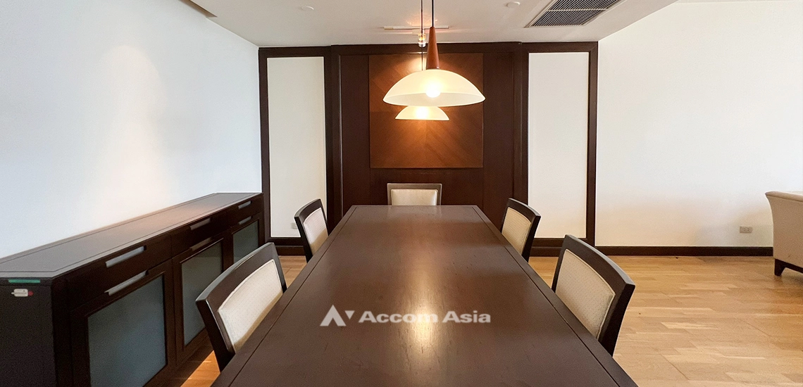 4  2 br Condominium For Sale in Ploenchit ,Bangkok BTS Ploenchit at All Seasons Mansion AA31927