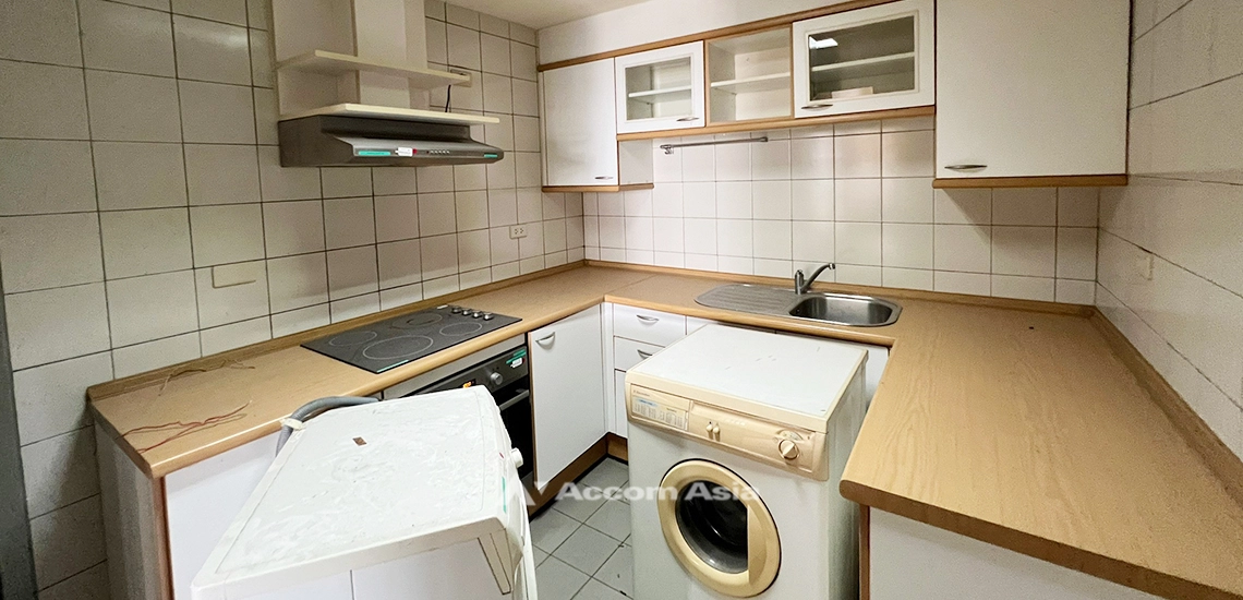 5  2 br Condominium For Sale in Ploenchit ,Bangkok BTS Ploenchit at All Seasons Mansion AA31927