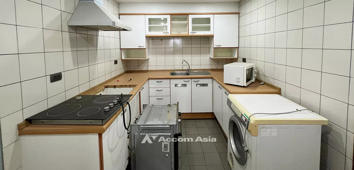 8  2 br Condominium For Sale in Ploenchit ,Bangkok BTS Ploenchit at All Seasons Mansion AA31928