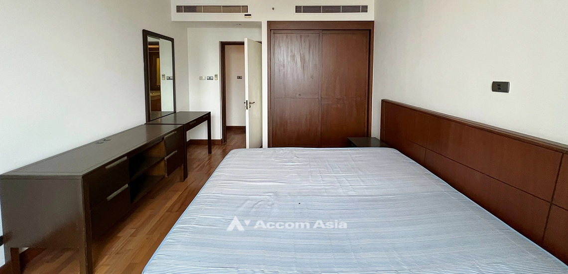 11  2 br Condominium For Sale in Ploenchit ,Bangkok BTS Ploenchit at All Seasons Mansion AA31928
