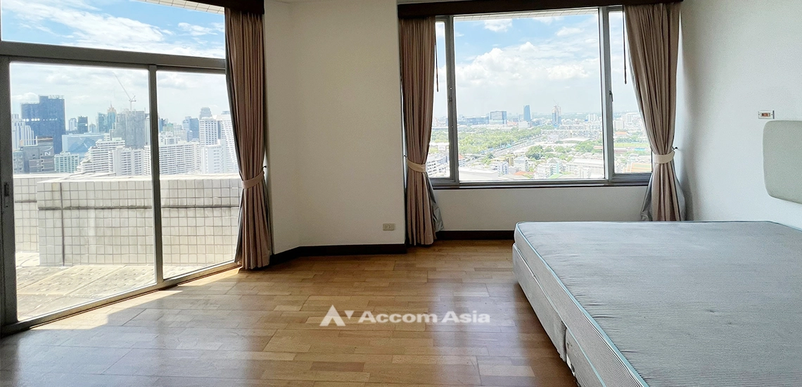 11  3 br Condominium For Sale in Ploenchit ,Bangkok BTS Ploenchit at All Seasons Mansion AA31930