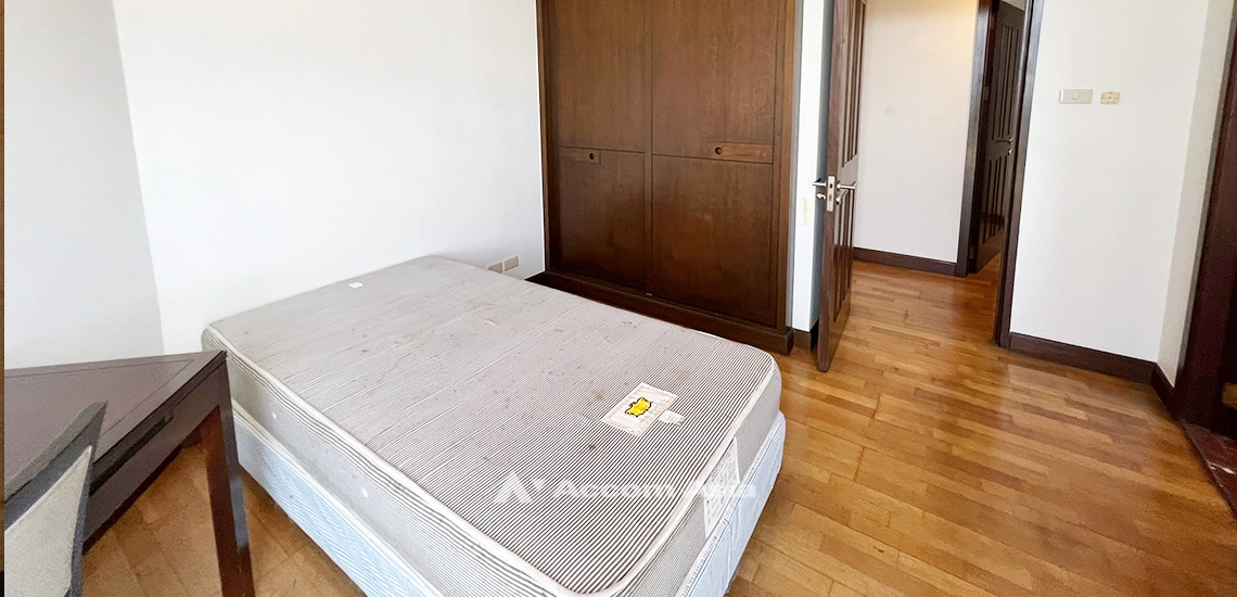 19  3 br Condominium For Sale in Ploenchit ,Bangkok BTS Ploenchit at All Seasons Mansion AA31930