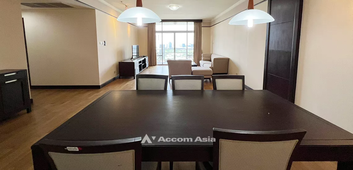 4  2 br Condominium For Sale in Ploenchit ,Bangkok BTS Ploenchit at All Seasons Mansion AA31931