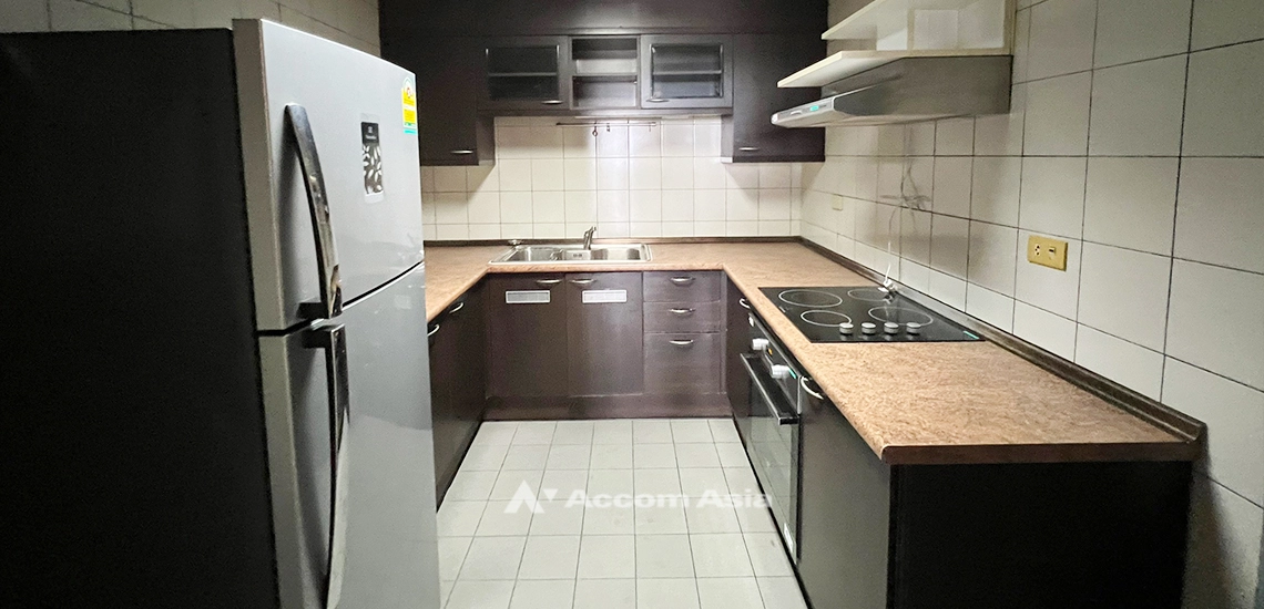 5  2 br Condominium For Sale in Ploenchit ,Bangkok BTS Ploenchit at All Seasons Mansion AA31931